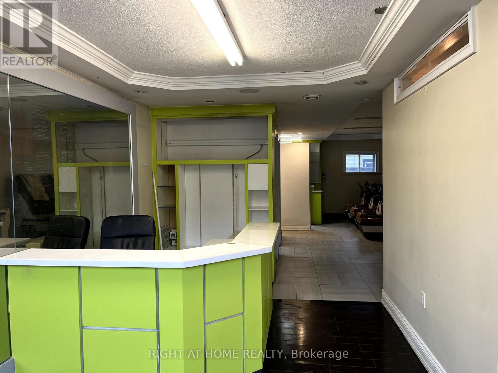 1 - 314 Crockett Street, Hamilton, Ontario  L8V 1H7 - Photo 2 - X12432505
