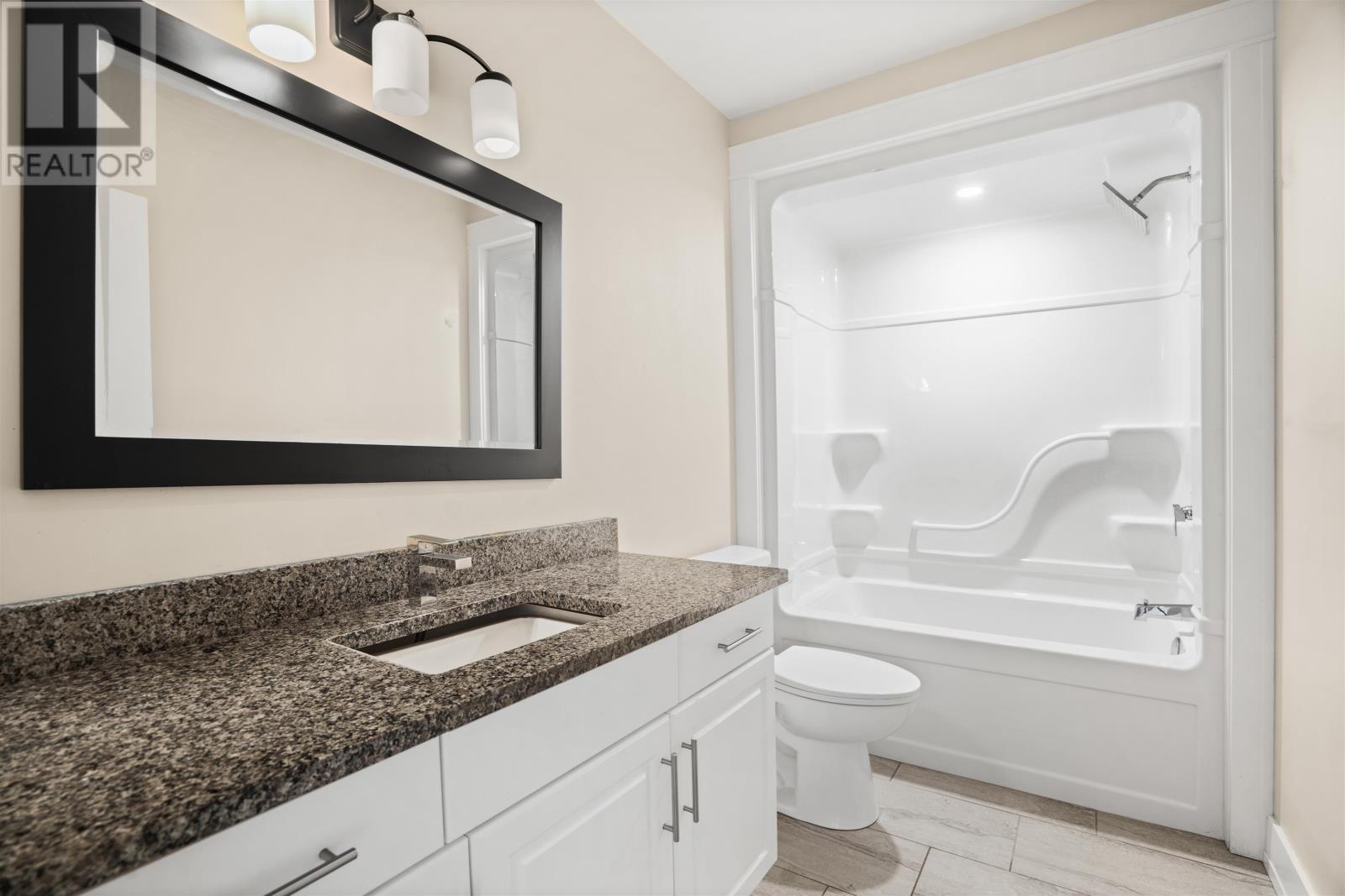 303 208 Shakespeare Drive, Hillcrest Condominiums, Stratford, Prince Edward Island  C1B 4B7 - Photo 17 - 202524606
