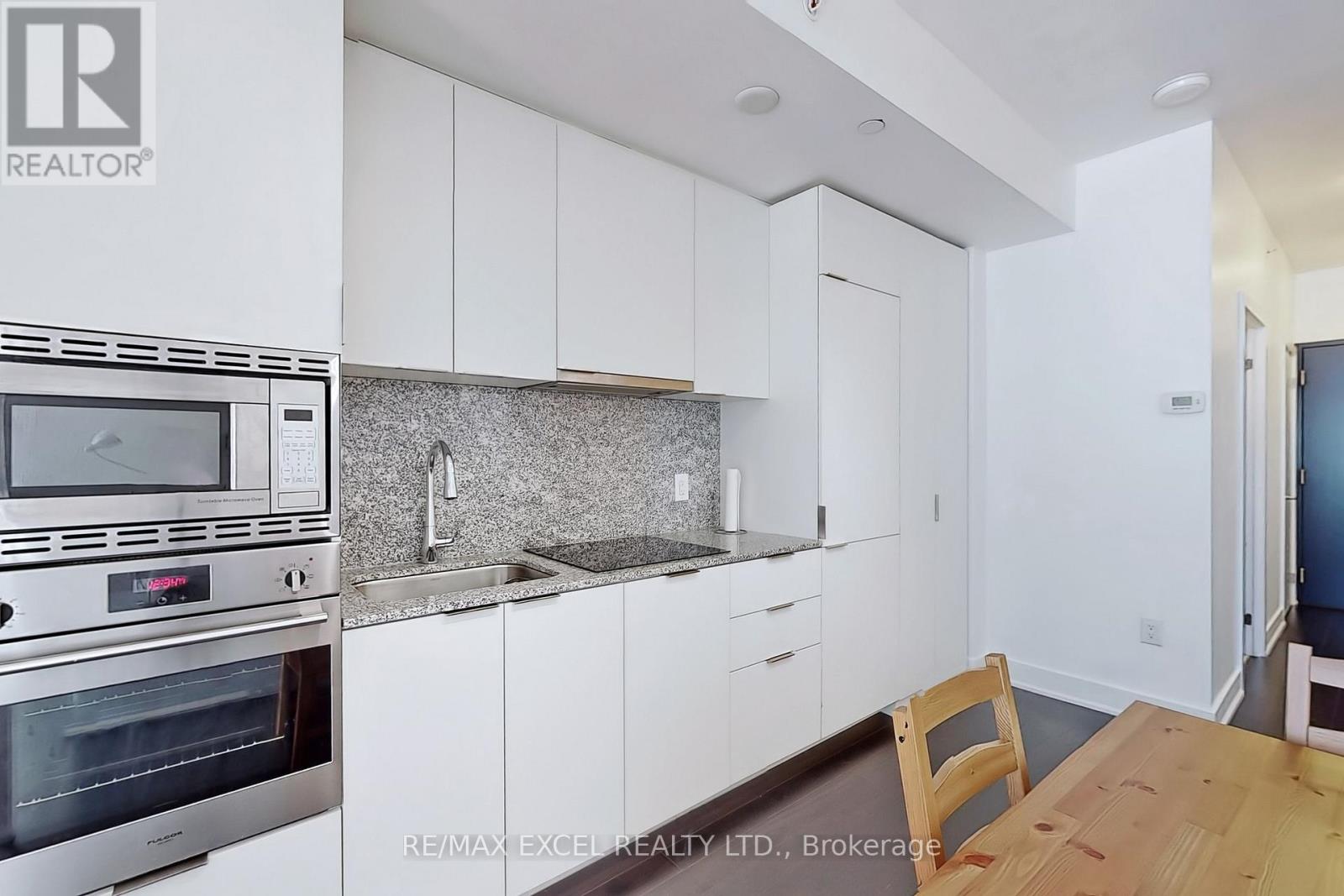 404 - 955 Bay Street, Toronto, Ontario  M5S 0C6 - Photo 10 - C12432509