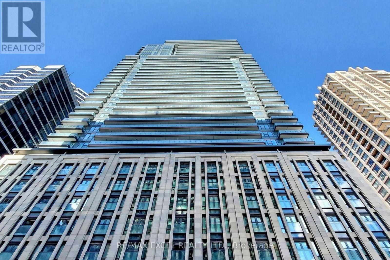 404 - 955 Bay Street, Toronto, Ontario  M5S 0C6 - Photo 2 - C12432509