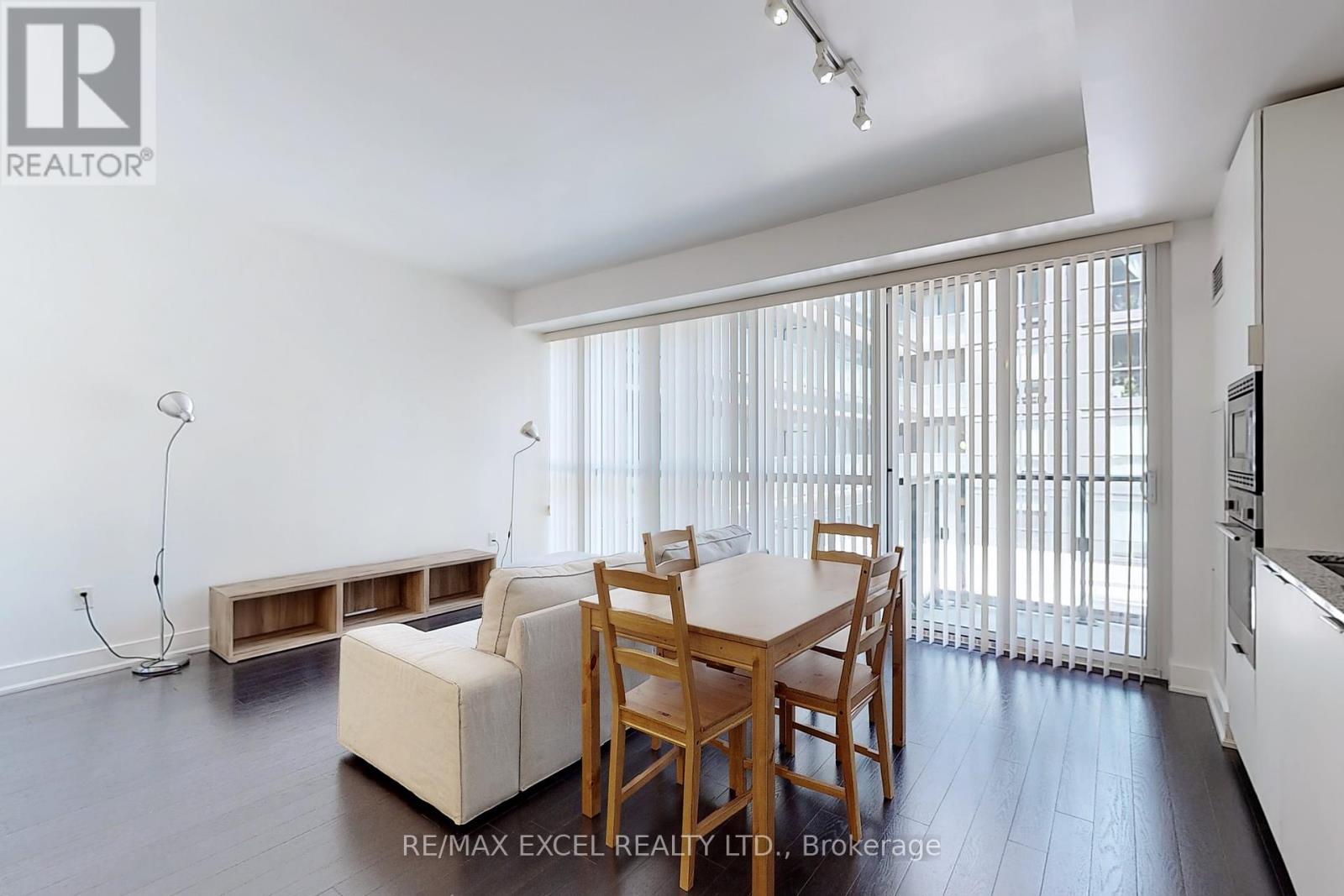 404 - 955 Bay Street, Toronto, Ontario  M5S 0C6 - Photo 6 - C12432509
