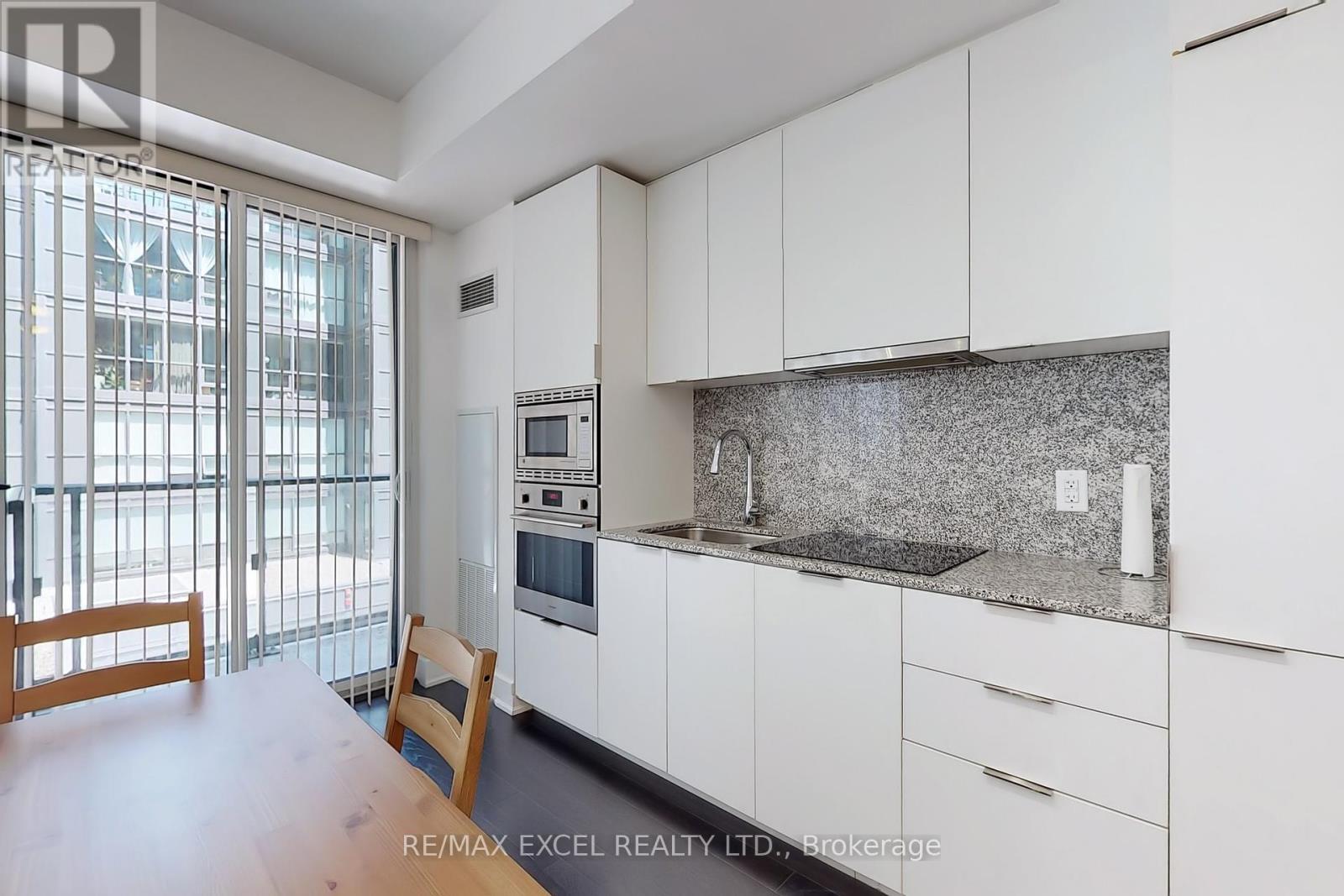 404 - 955 Bay Street, Toronto, Ontario  M5S 0C6 - Photo 9 - C12432509