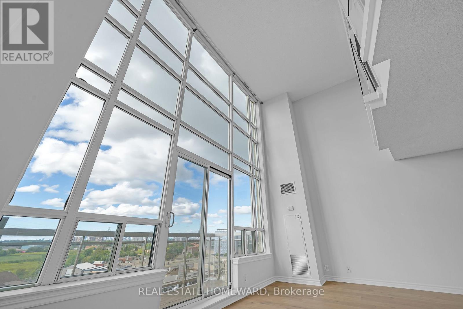 812 - 1720 Eglinton Avenue E, Toronto, Ontario  M4A 2X8 - Photo 15 - C12432539