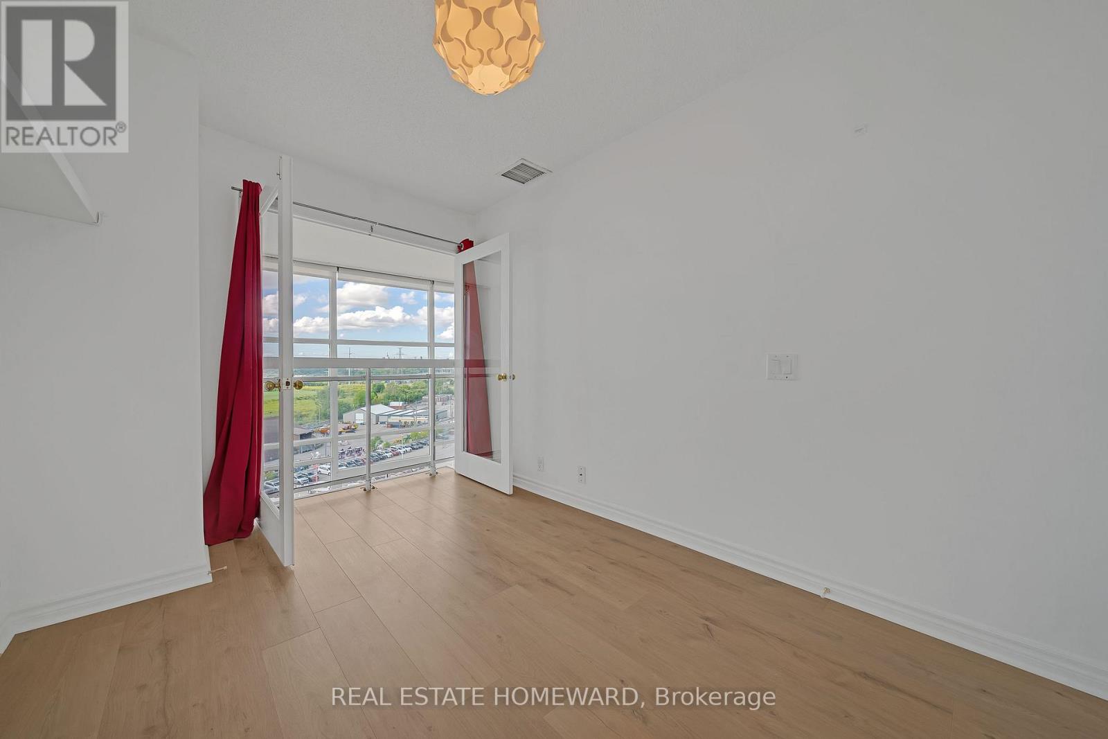 812 - 1720 Eglinton Avenue E, Toronto, Ontario  M4A 2X8 - Photo 27 - C12432539