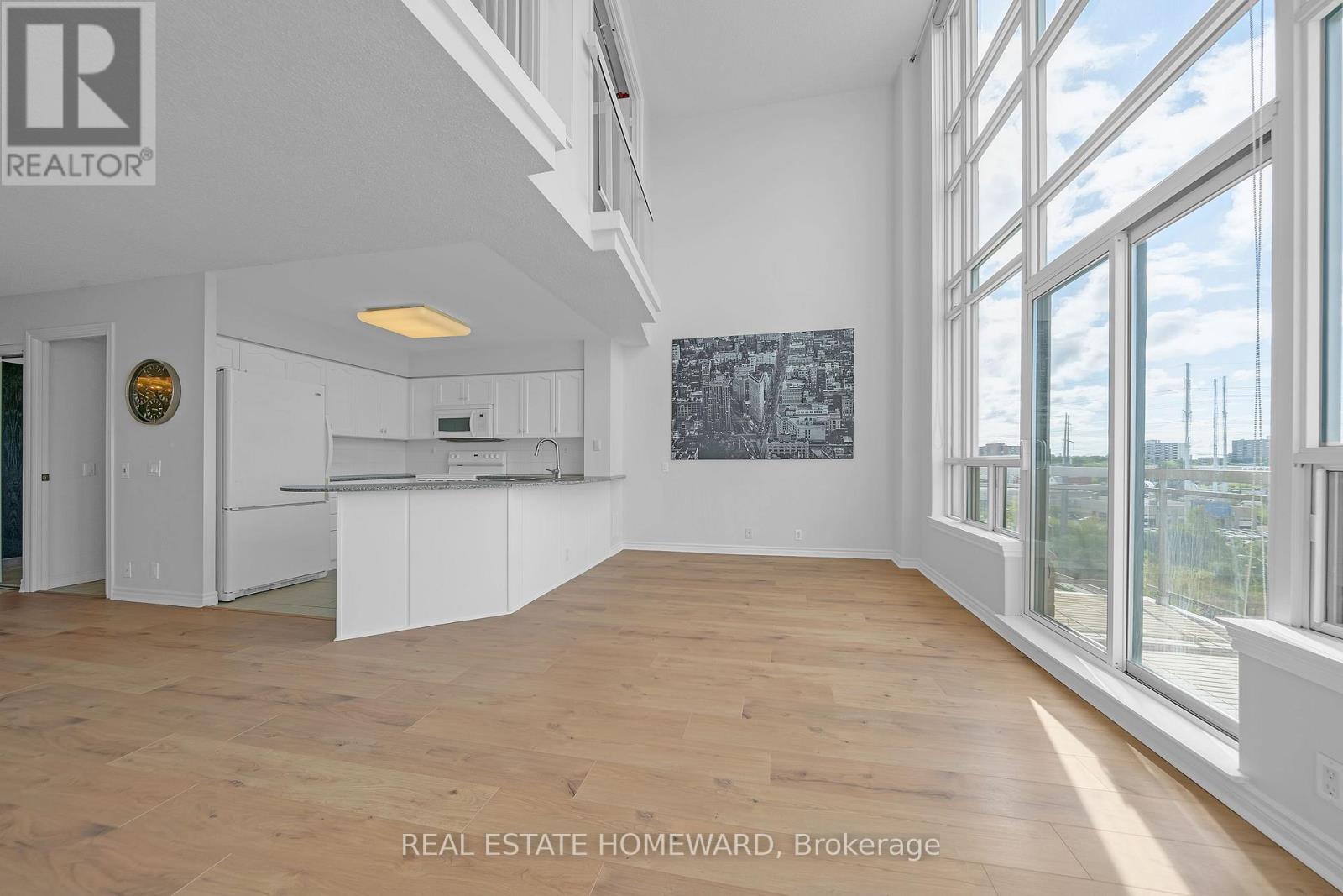 812 - 1720 Eglinton Avenue E, Toronto, Ontario  M4A 2X8 - Photo 9 - C12432539
