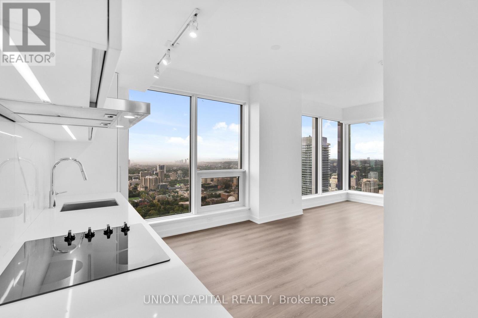 Lph02 - 8 Wellesley St W Street, Toronto, Ontario  M4Y 0J5 - Photo 8 - C12432558