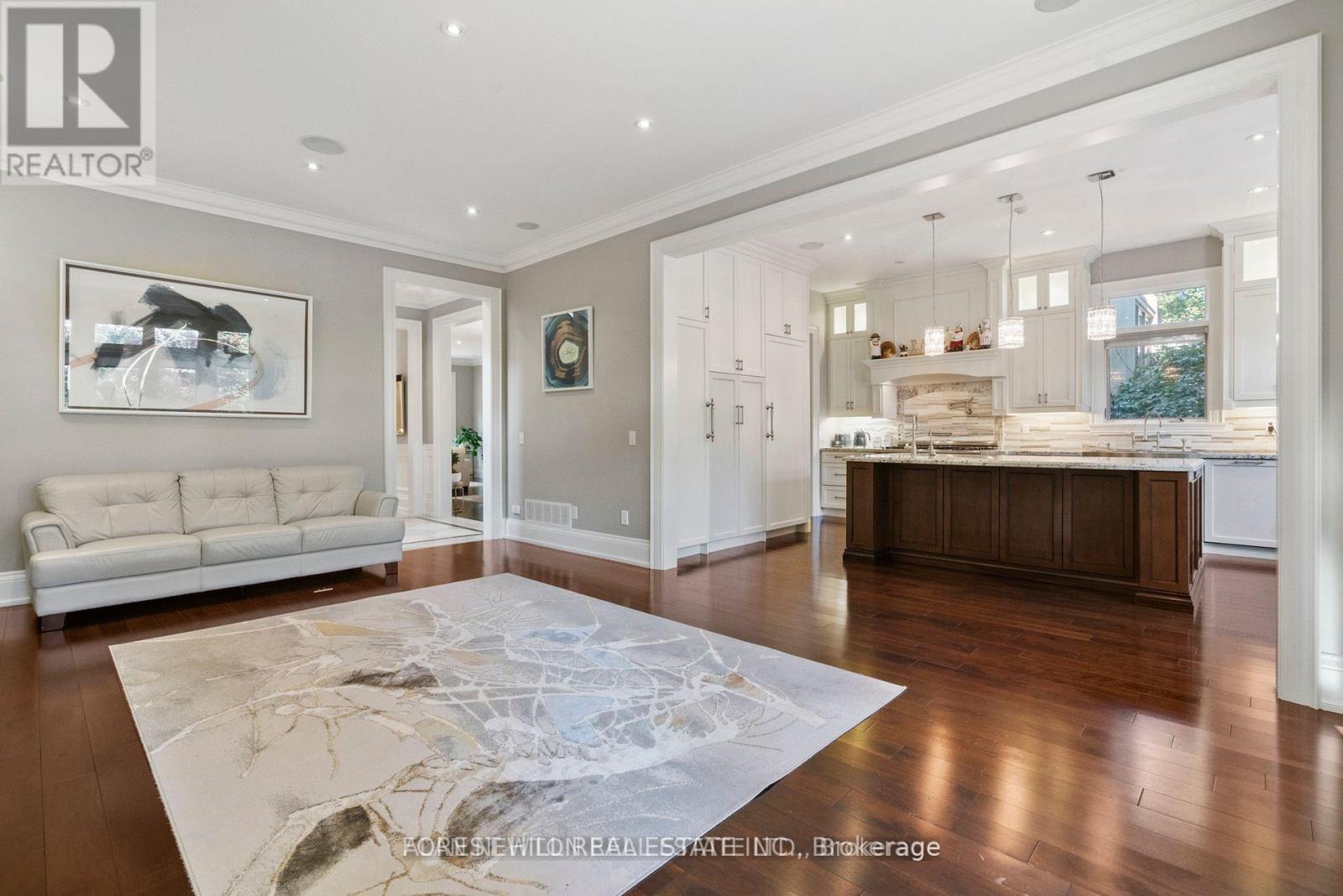 669 Bedford Park Avenue, Toronto, Ontario  M5M 1K4 - Photo 16 - C12432571