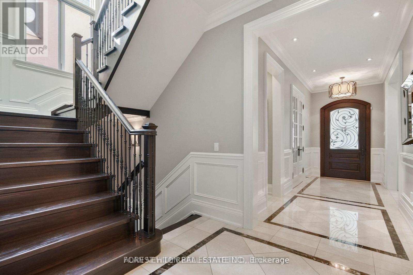 669 Bedford Park Avenue, Toronto, Ontario  M5M 1K4 - Photo 31 - C12432571