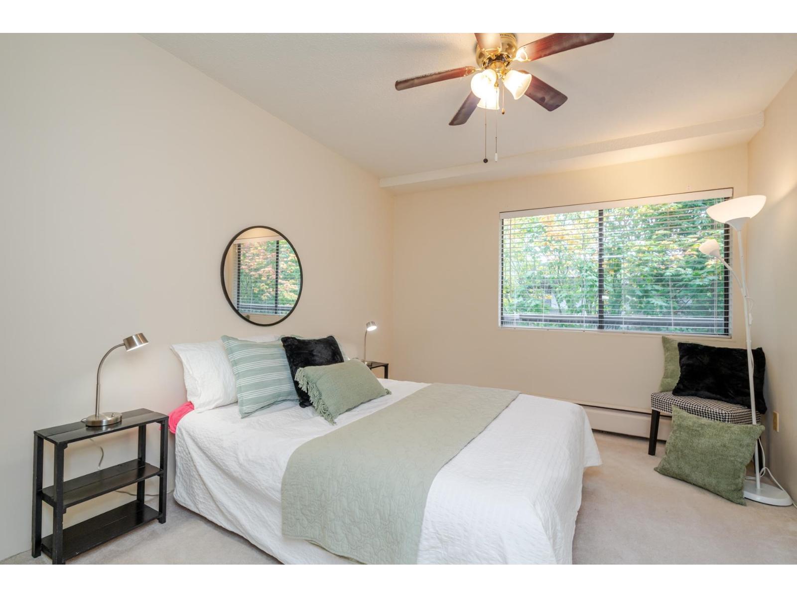 208 15020 North Bluff Road, White Rock, British Columbia  V4B 5A4 - Photo 6 - R3053101