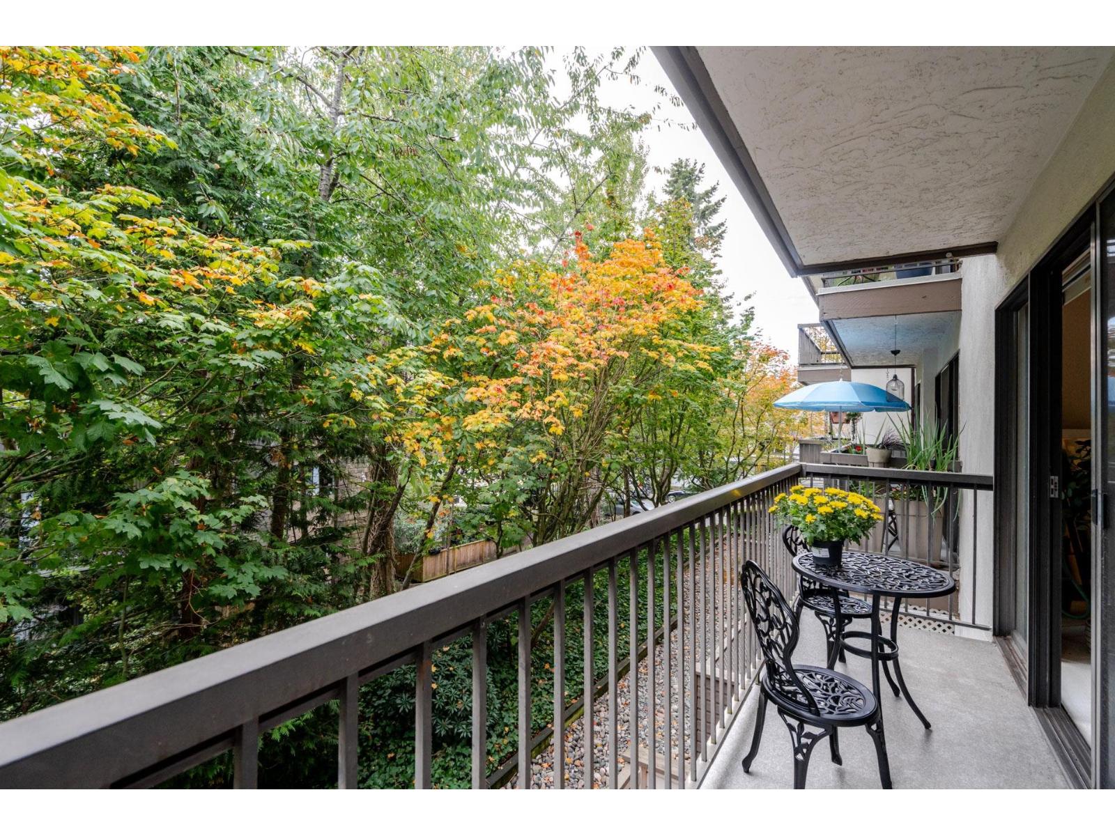 208 15020 North Bluff Road, White Rock, British Columbia  V4B 5A4 - Photo 7 - R3053101