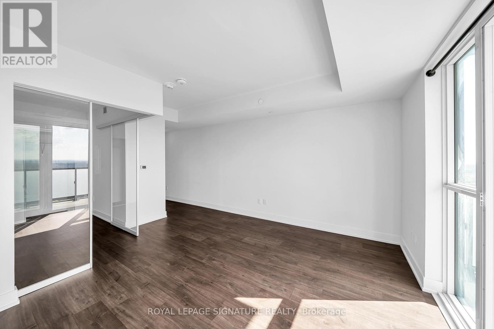 2020 - 2550 Simcoe Street, Oshawa, Ontario  L1L 0R5 - Photo 2 - E12432514