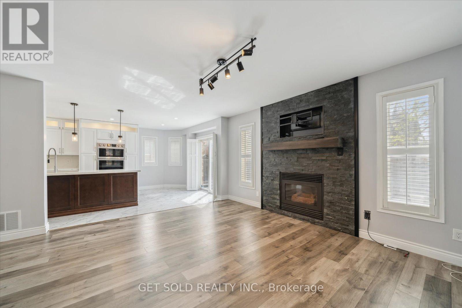 1 Mckie Court, Ajax, Ontario  L1T 3Z6 - Photo 16 - E12432570