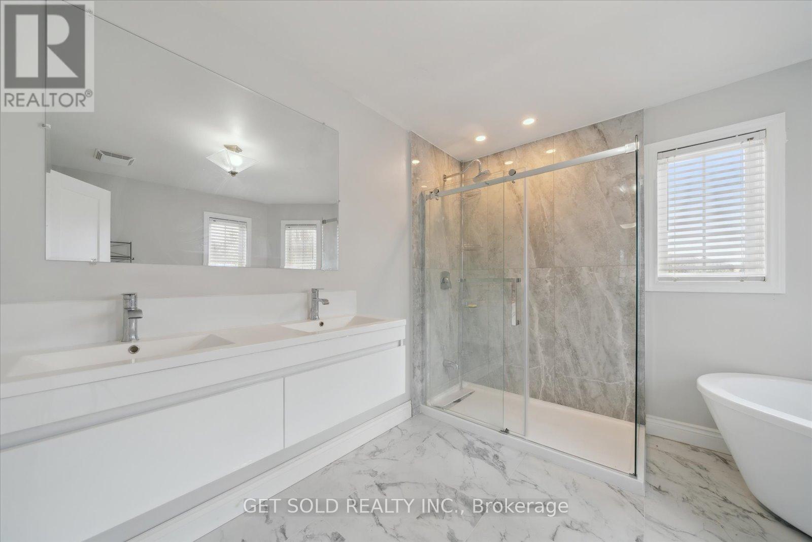 1 Mckie Court, Ajax, Ontario  L1T 3Z6 - Photo 29 - E12432570