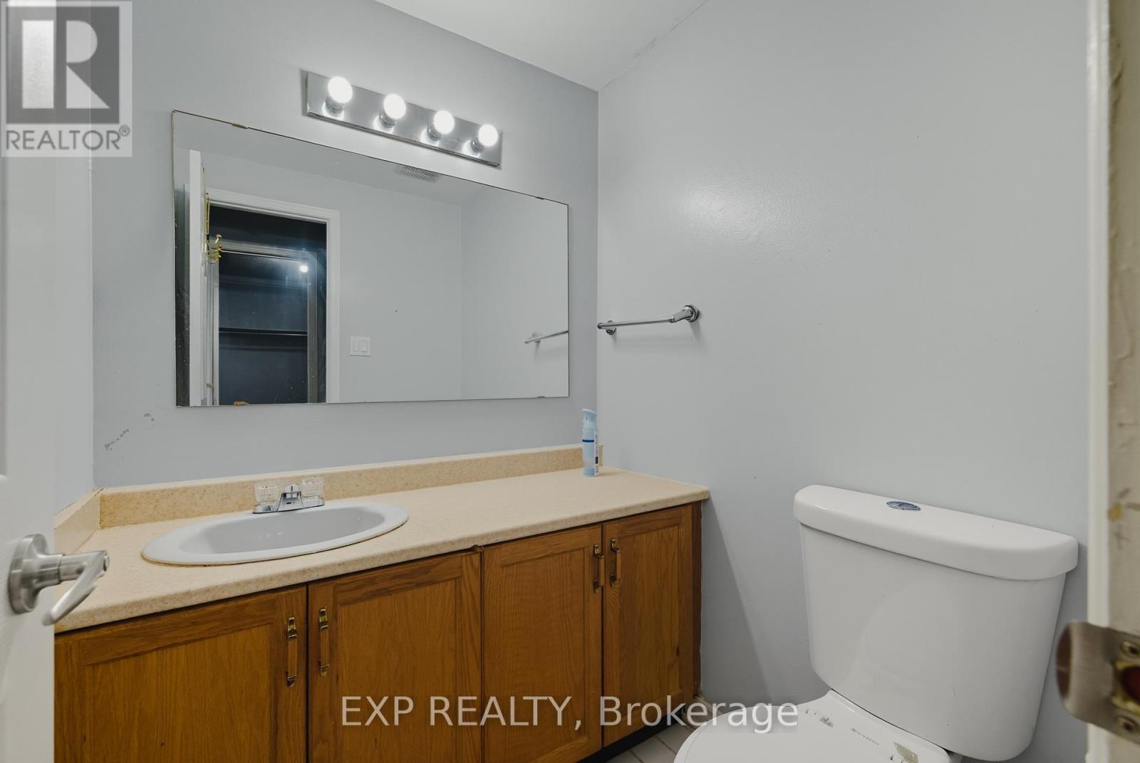 2 Blackburn Crescent, Ajax, Ontario  L1S 5Z2 - Photo 12 - E12432579