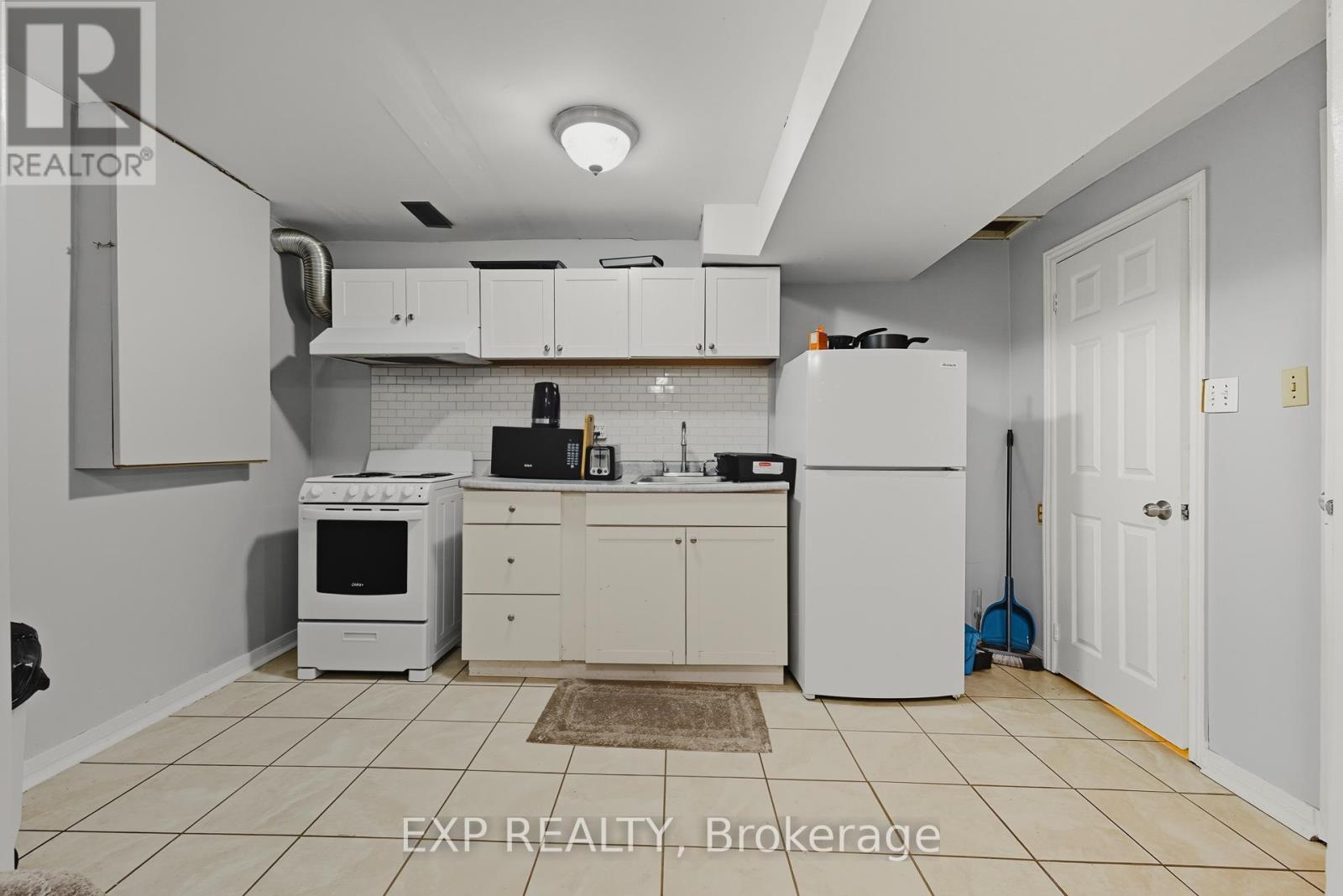 2 Blackburn Crescent, Ajax, Ontario  L1S 5Z2 - Photo 18 - E12432579