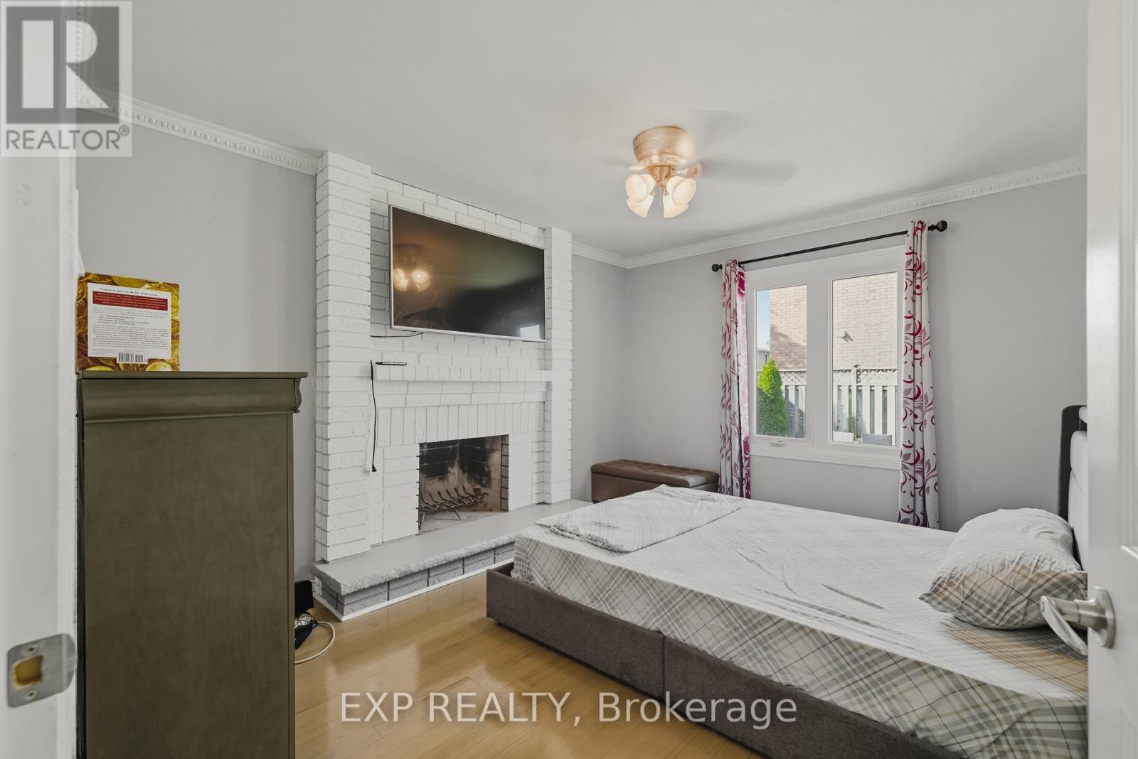 2 Blackburn Crescent, Ajax, Ontario  L1S 5Z2 - Photo 8 - E12432579