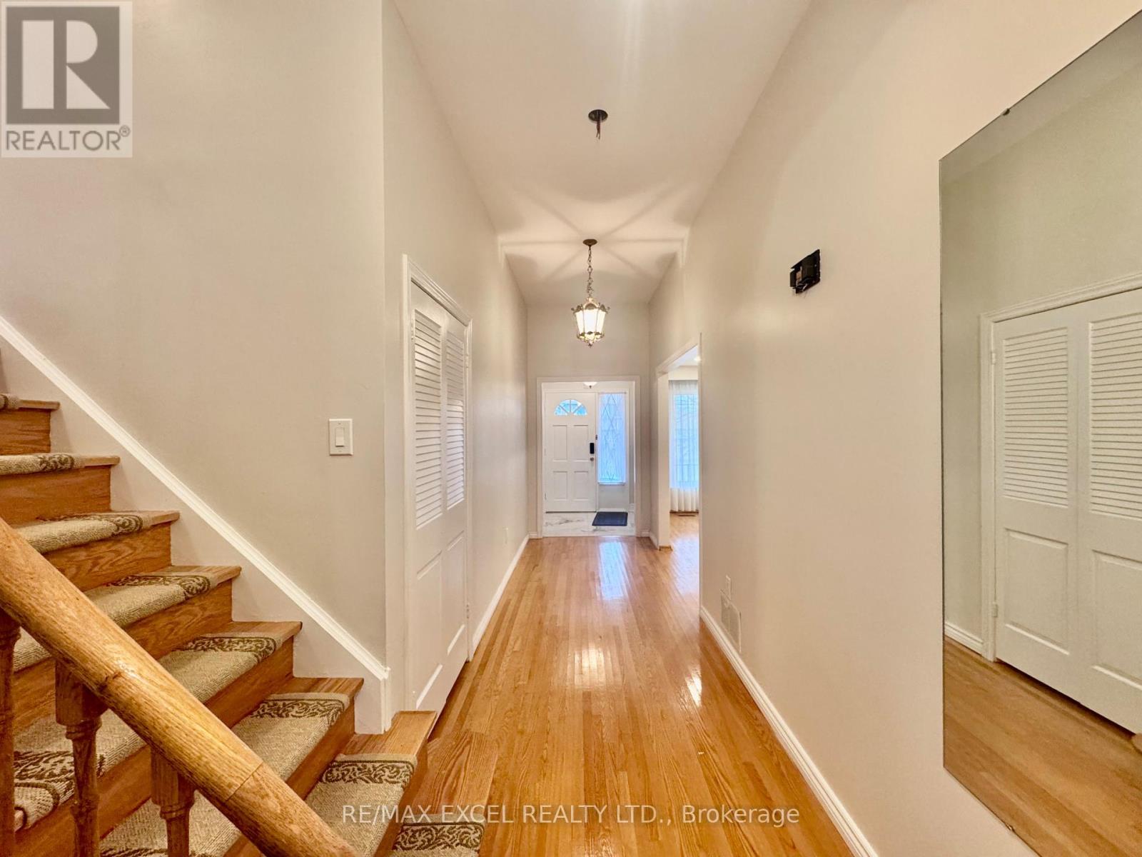 UPPER - 63 HORNSHILL DRIVE, Toronto, Ontario