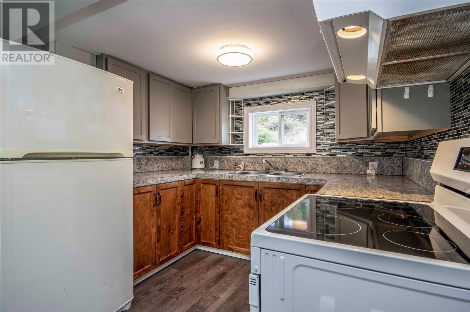 144-148 Country Road, Bay Roberts, Newfoundland & Labrador  A0A 1G0 - Photo 6 - 1290999