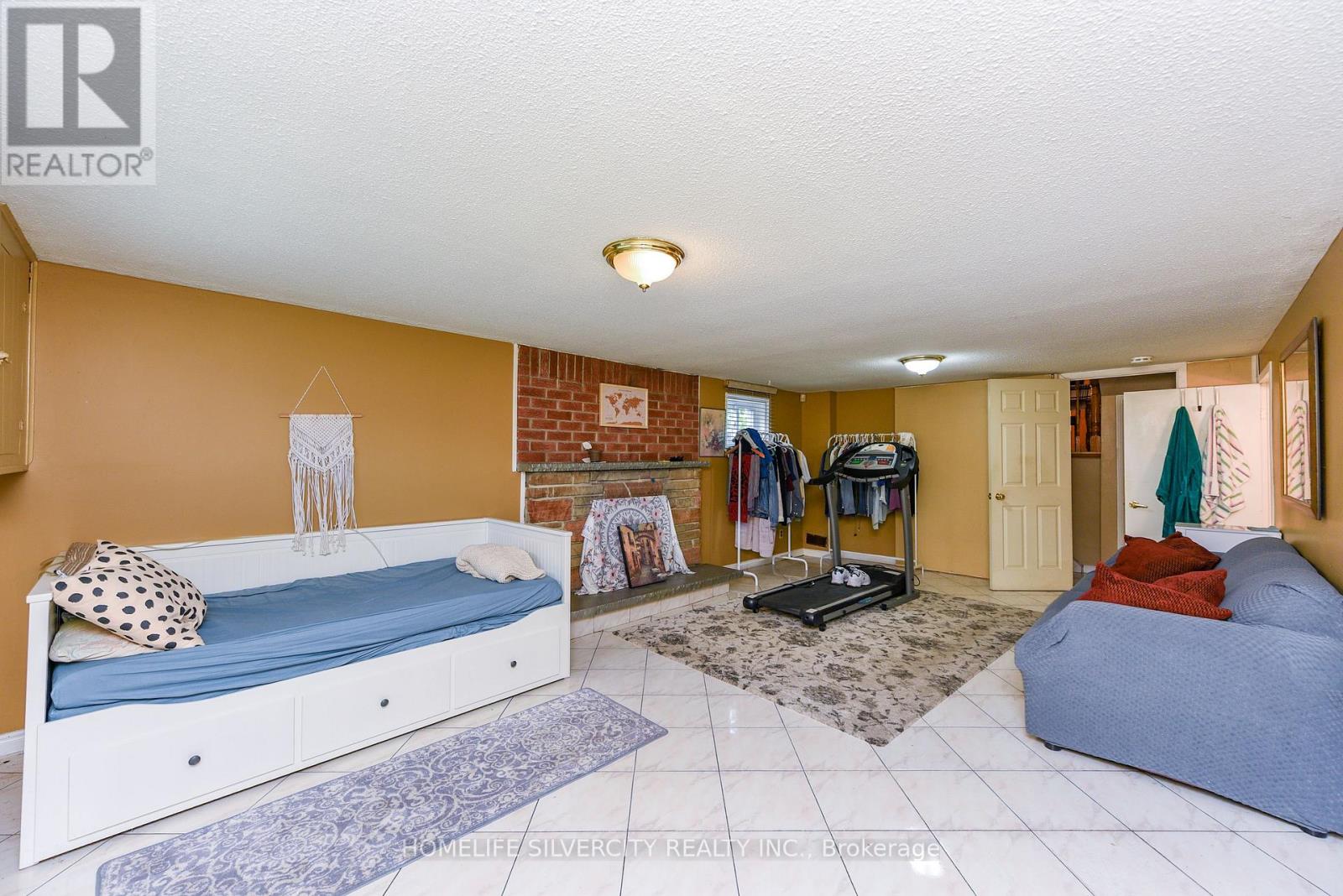 3350 Lehigh Crescent, Mississauga, Ontario  L4T 1W8 - Photo 44 - W12432044