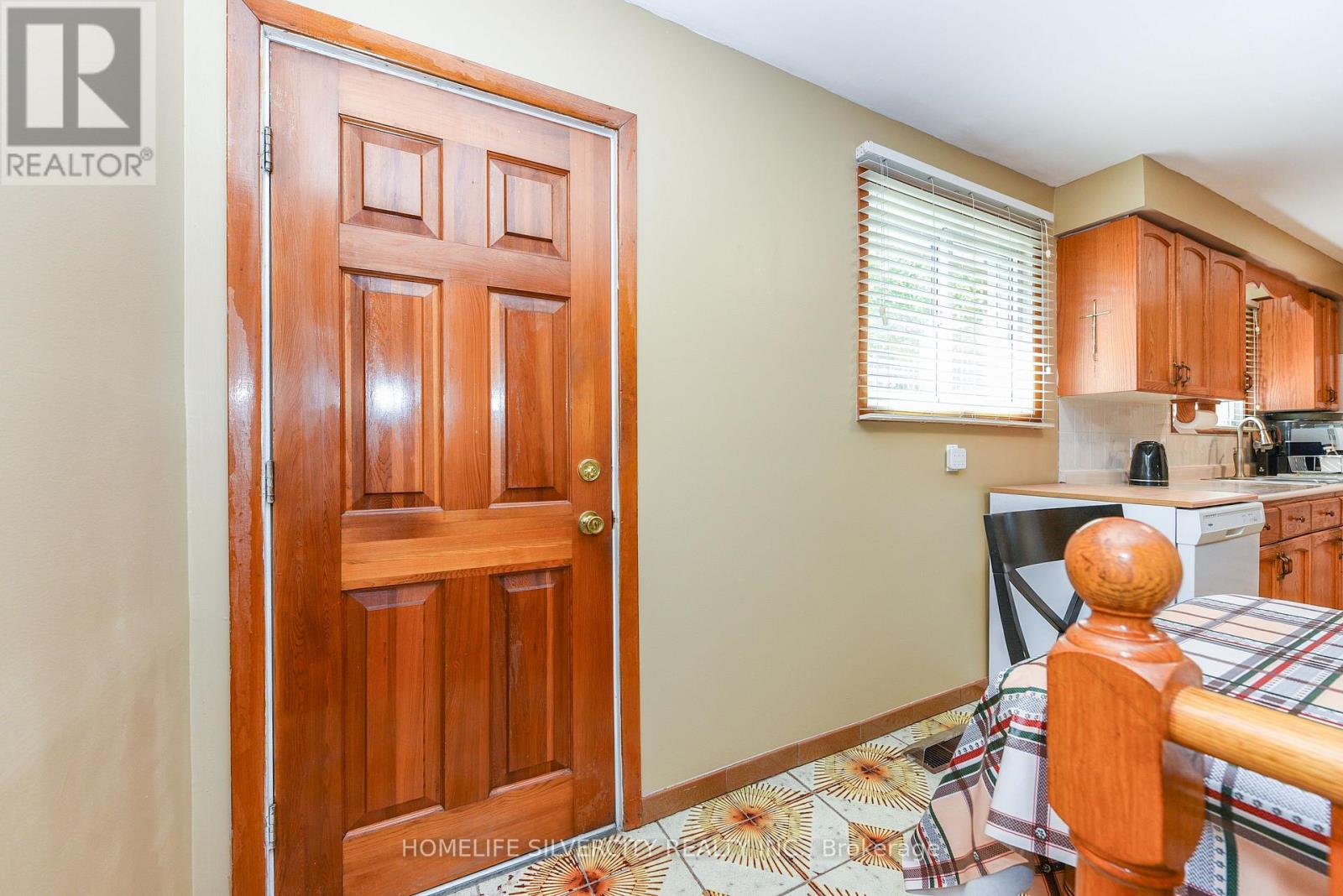 3350 Lehigh Crescent, Mississauga, Ontario  L4T 1W8 - Photo 32 - W12432044