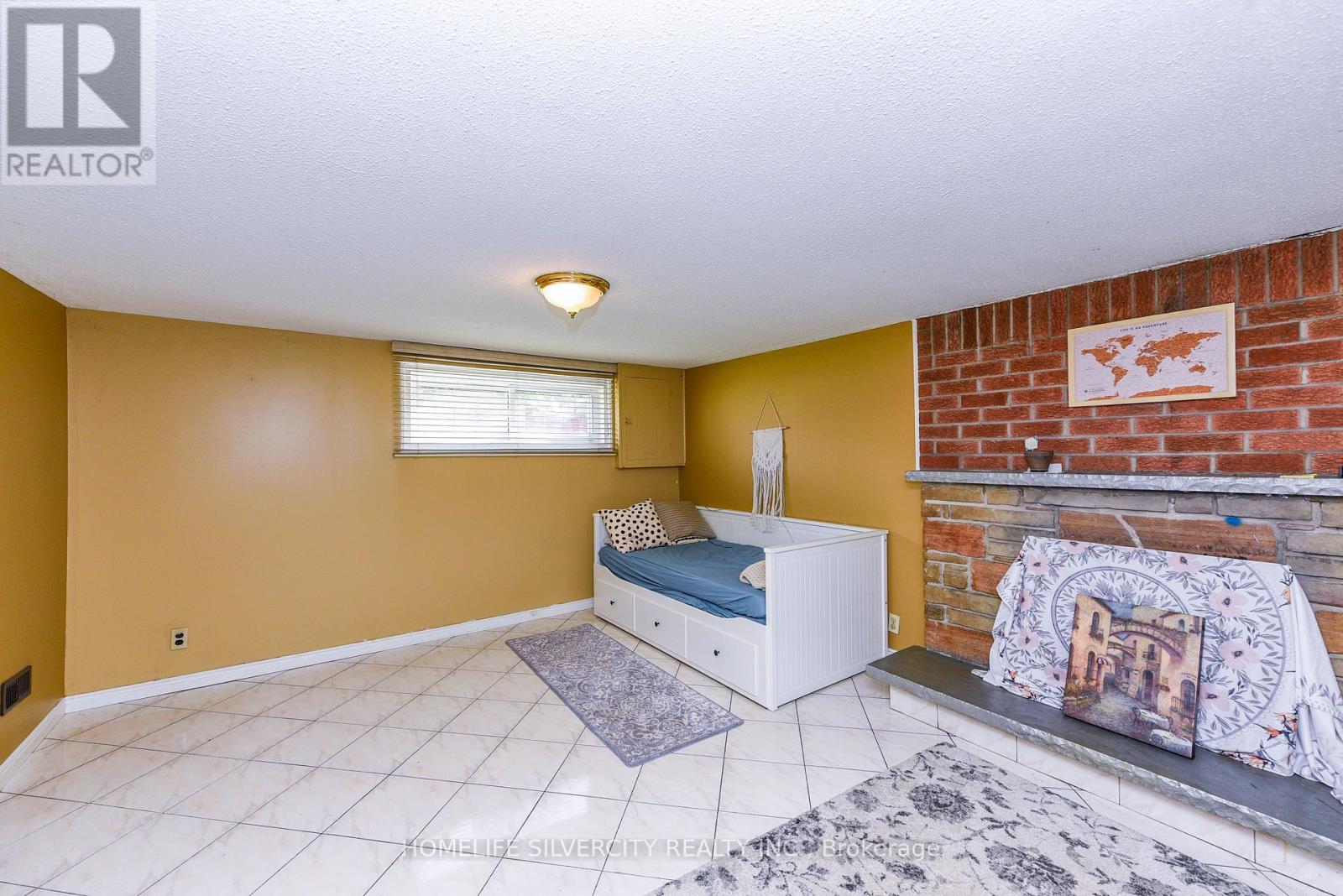3350 Lehigh Crescent, Mississauga, Ontario  L4T 1W8 - Photo 34 - W12432044