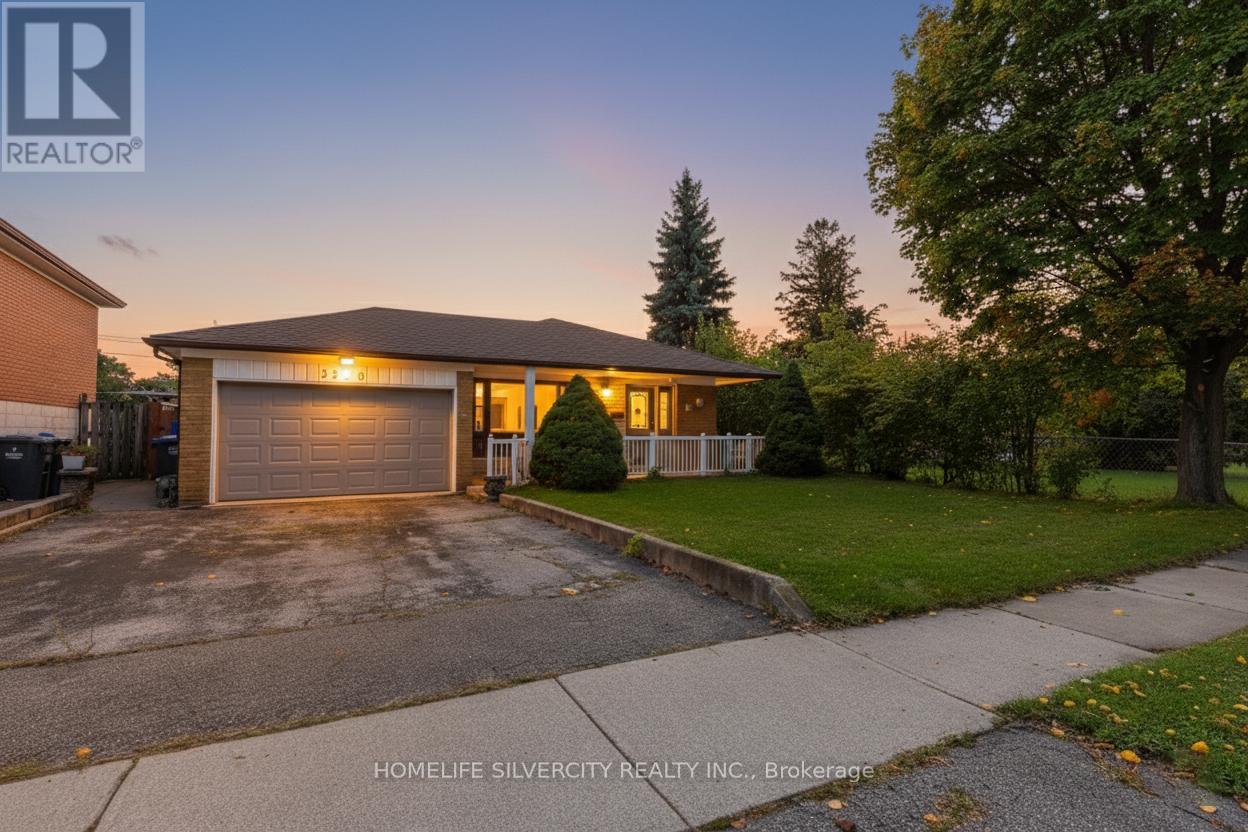 3350 LEHIGH CRESCENT, Mississauga, Ontario
