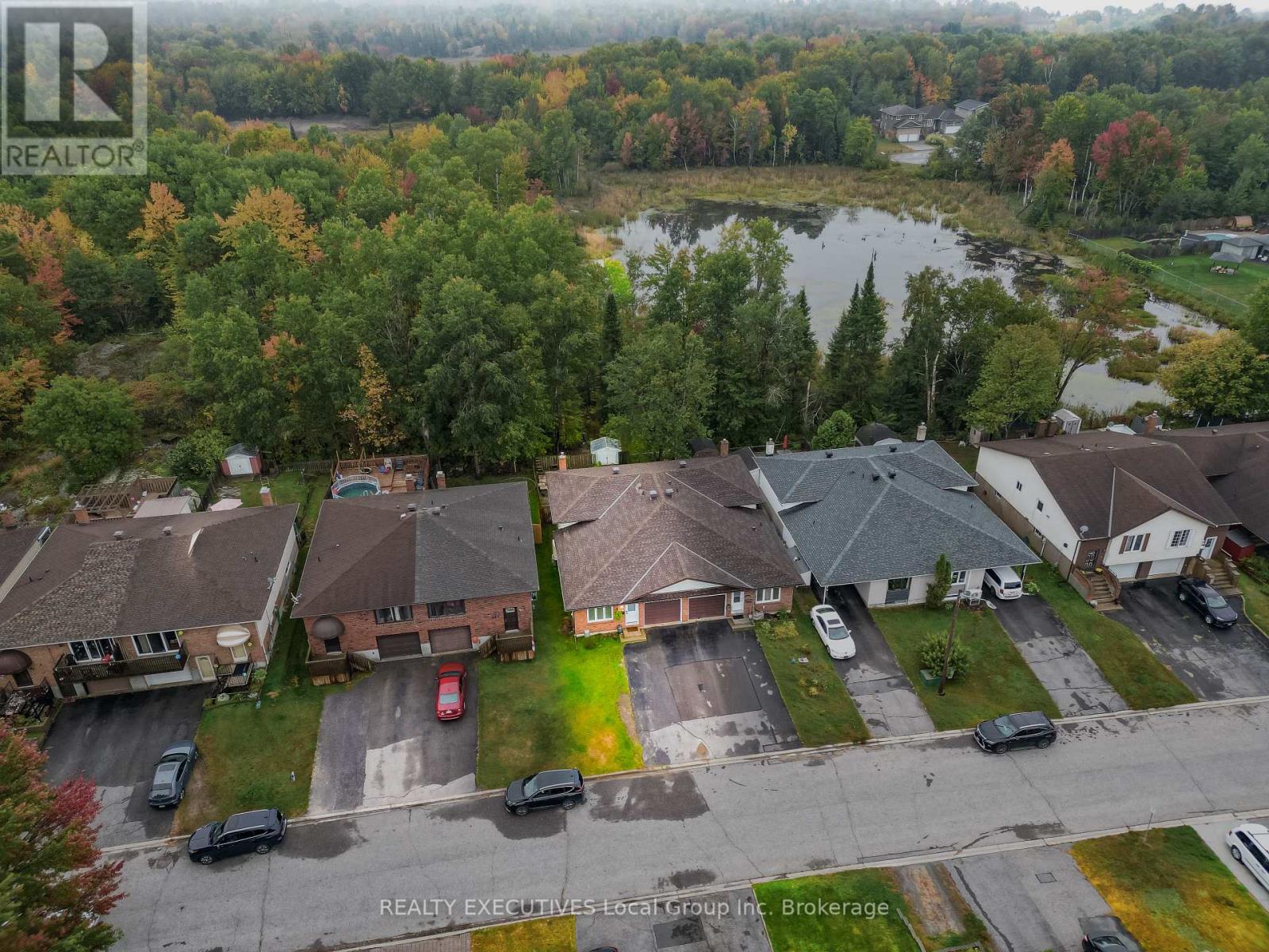 139 Massey Drive, North Bay (Ferris), Ontario  P1A 4G6 - Photo 4 - X12425961