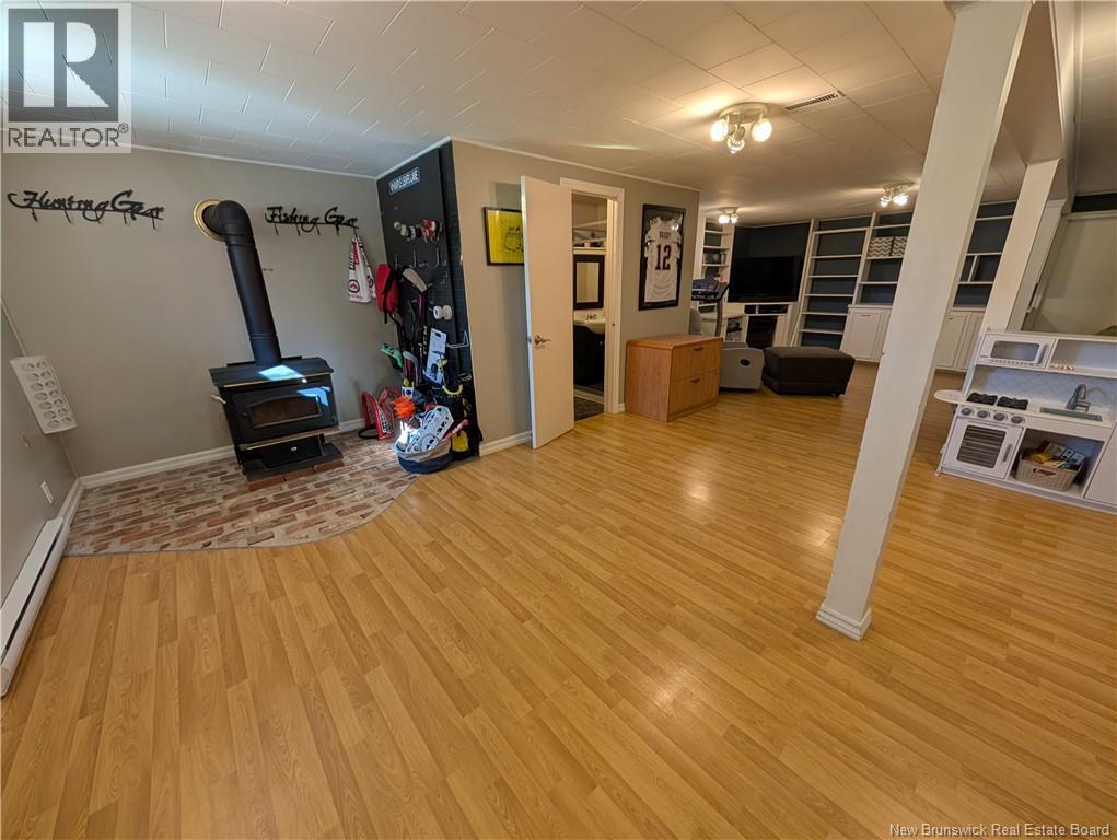 1275 Vantassell, Bathurst, New Brunswick  E2A 4C7 - Photo 36 - NB127583