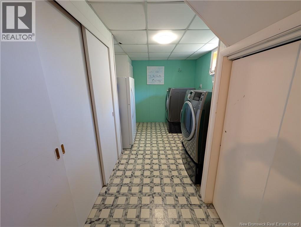 1275 Vantassell, Bathurst, New Brunswick  E2A 4C7 - Photo 42 - NB127583