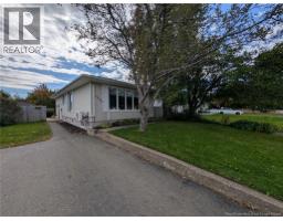 1275 Vantassell, Bathurst, New Brunswick