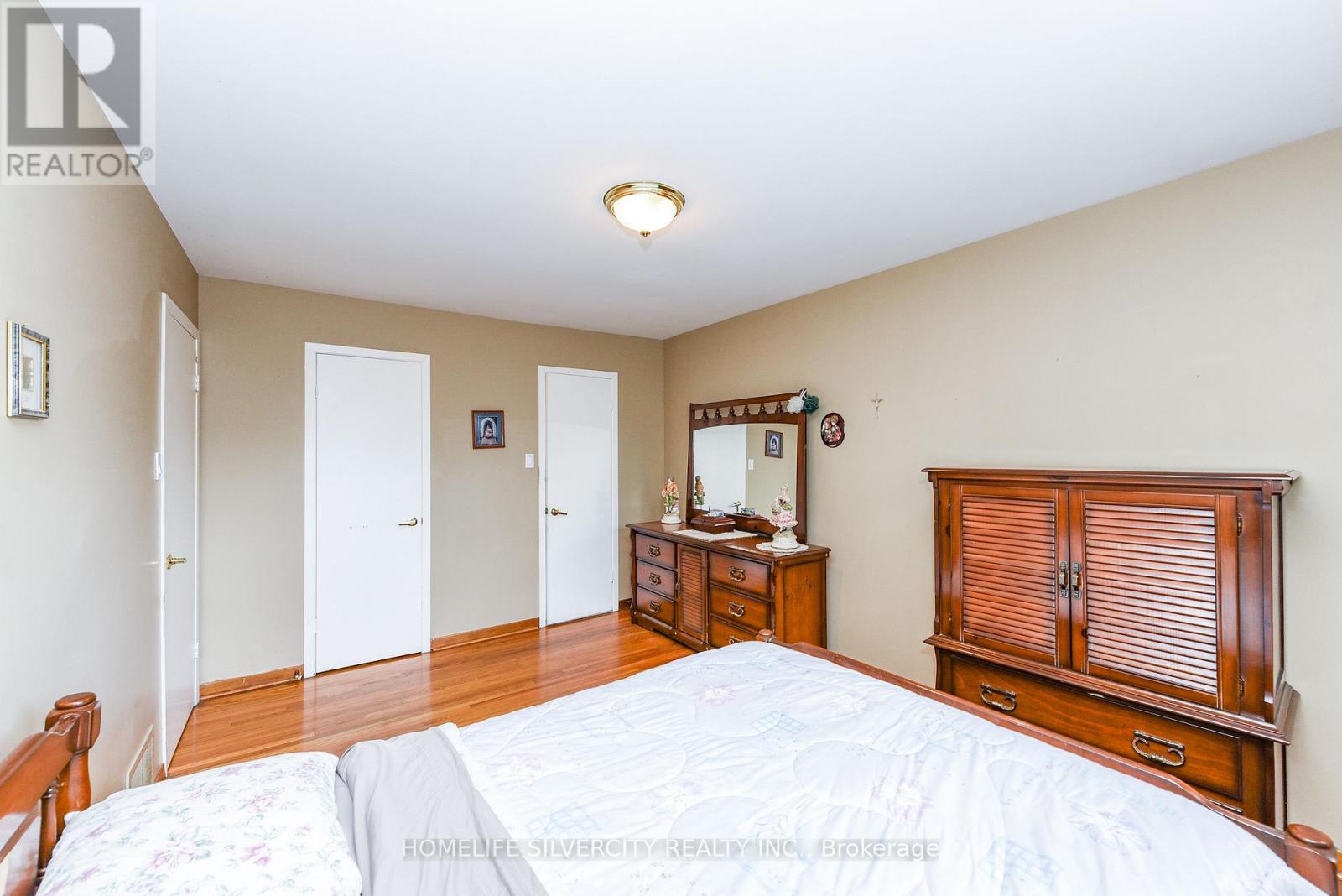 3350 Lehigh Crescent, Mississauga, Ontario  L4T 1W8 - Photo 29 - W12432044