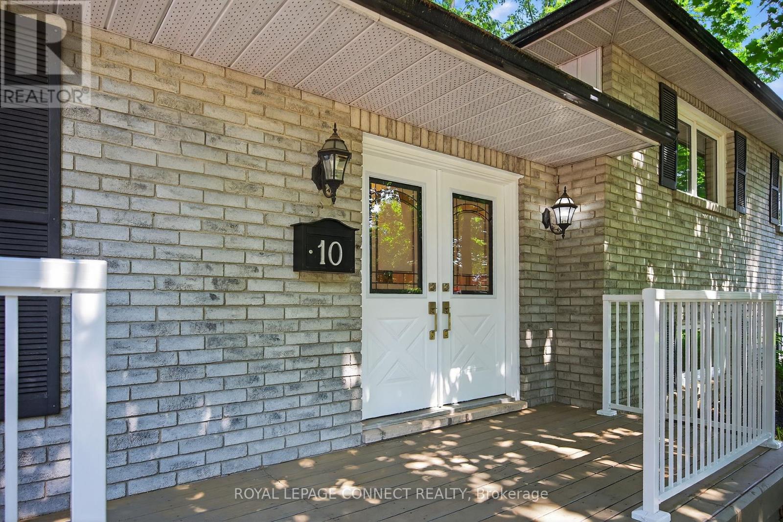 10 Donaldson Road, East Gwillimbury, Ontario  L9N 1J2 - Photo 4 - N12432507