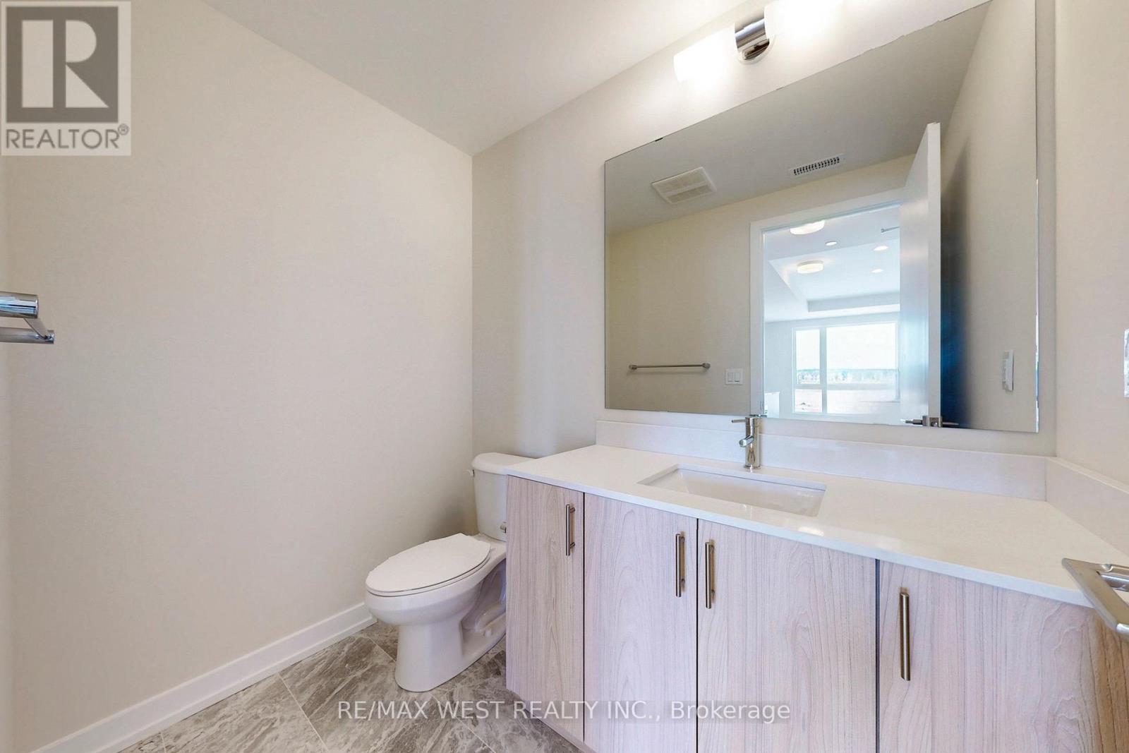 B311 - 65 Saigon Drive N, Richmond Hill, Ontario  L4S 0P4 - Photo 8 - N12432562