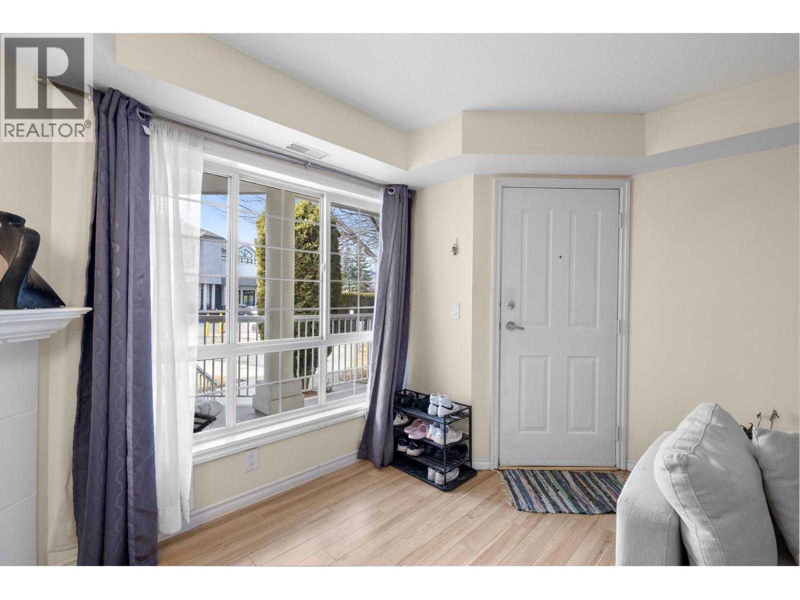 2350 Stillingfleet Road Unit# 114, Kelowna, British Columbia  V1W 3X9 - Photo 2 - 10364277