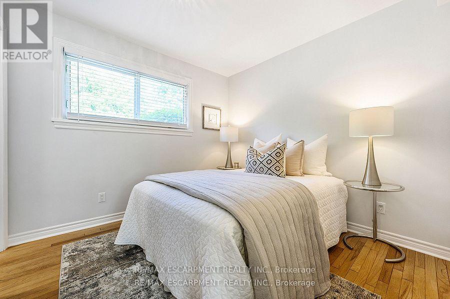 6487 Panton Street, Burlington, Ontario  L7P 0L7 - Photo 19 - W12432535