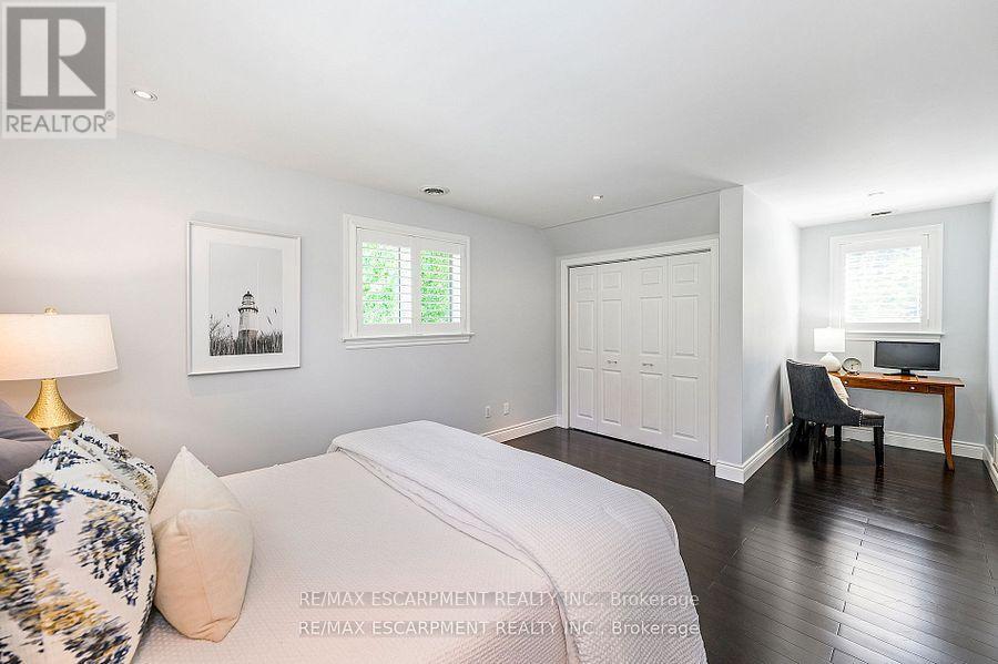 6487 Panton Street, Burlington, Ontario  L7P 0L7 - Photo 23 - W12432535