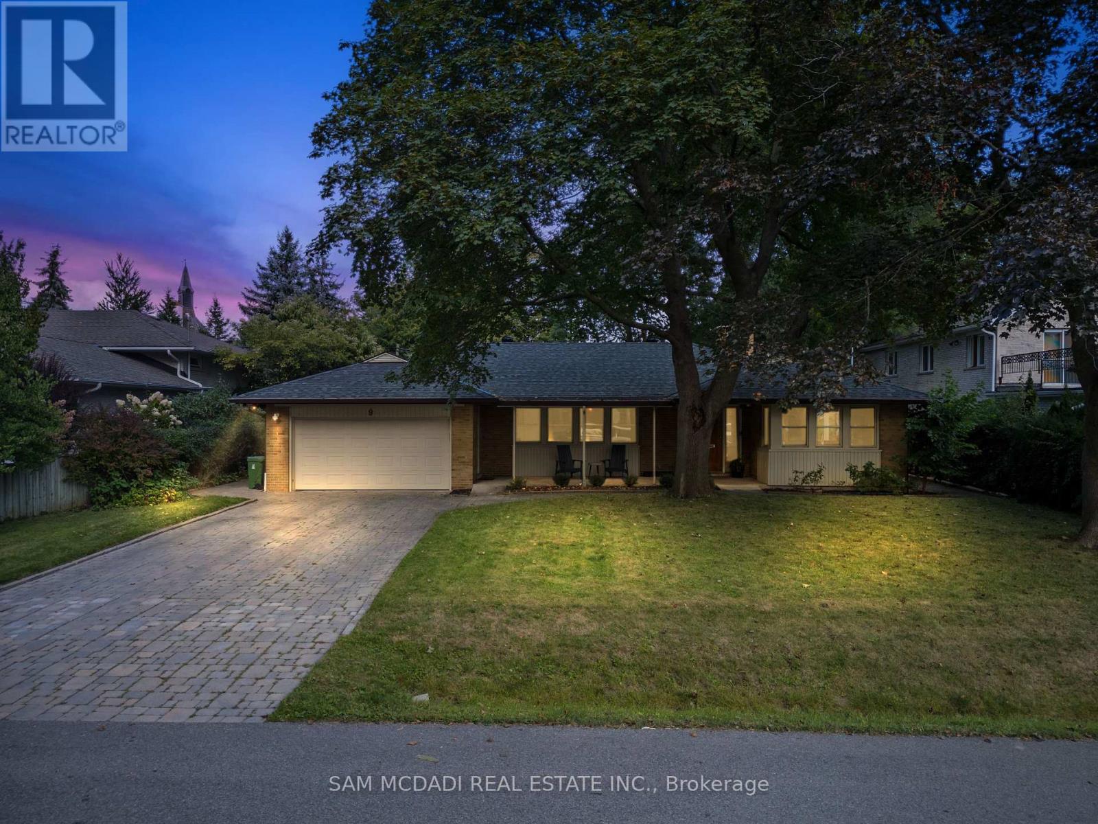 9 PALACE ARCH DRIVE, Toronto, Ontario