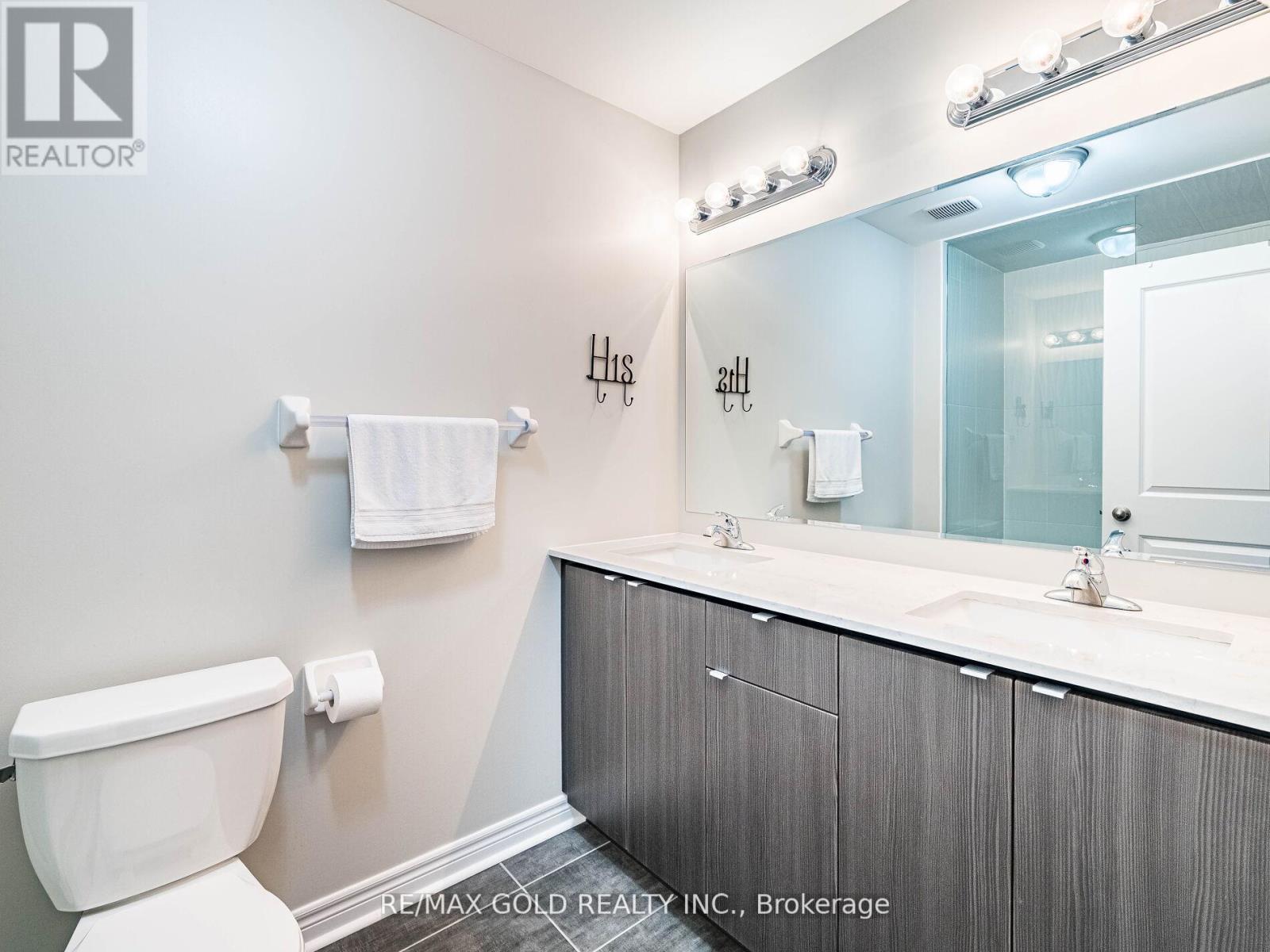 19 Sudeley Lane, Brampton, Ontario  L7A 4Z7 - Photo 21 - W12432544