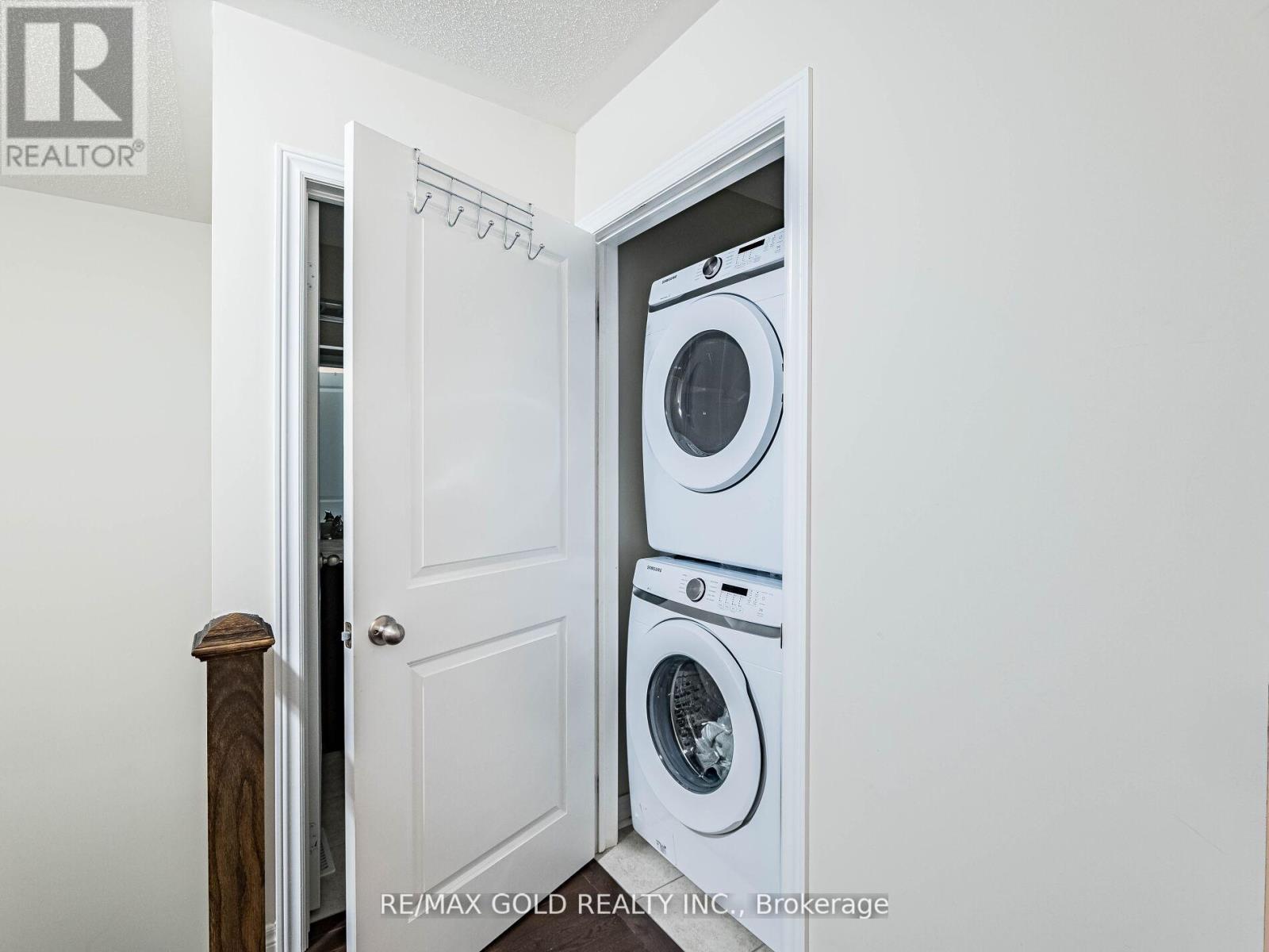 19 Sudeley Lane, Brampton, Ontario  L7A 4Z7 - Photo 26 - W12432544