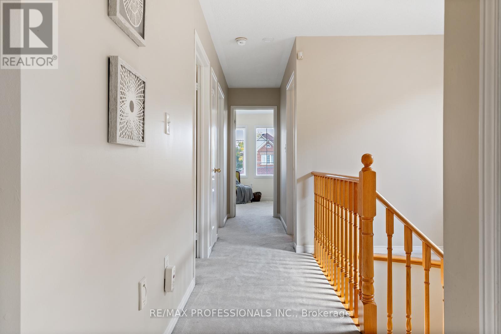 4808 Half Moon Grove, Mississauga, Ontario  L5M 7R7 - Photo 24 - W12432548