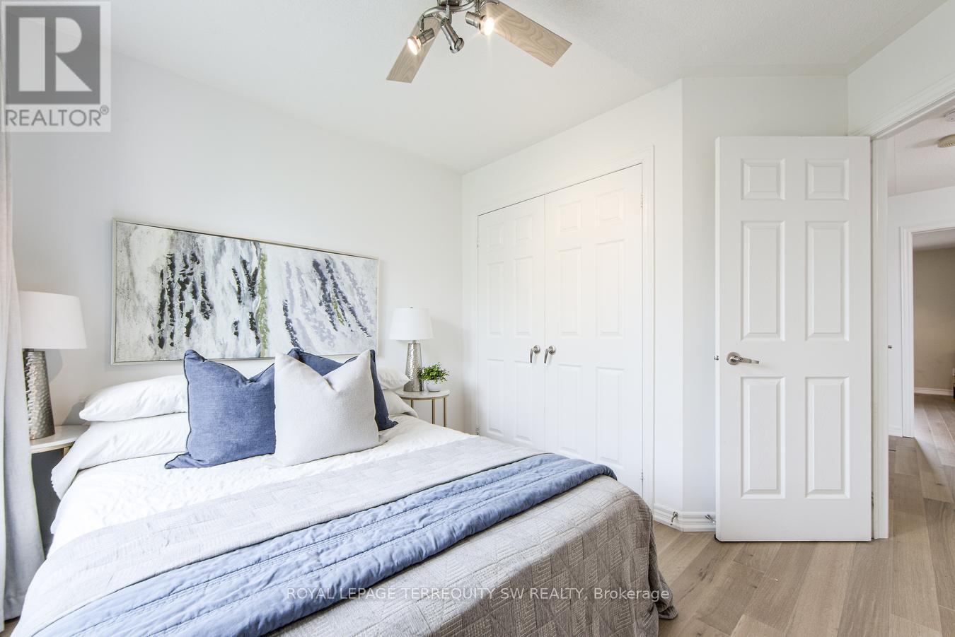 3895 Eglinton Avenue W, Mississauga, Ontario  L5M 7Z7 - Photo 14 - W12432580