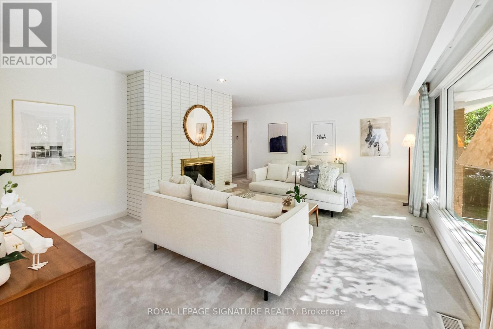 284 Woodland Drive, Oakville, Ontario  L6J 4W5 - Photo 9 - W12432593