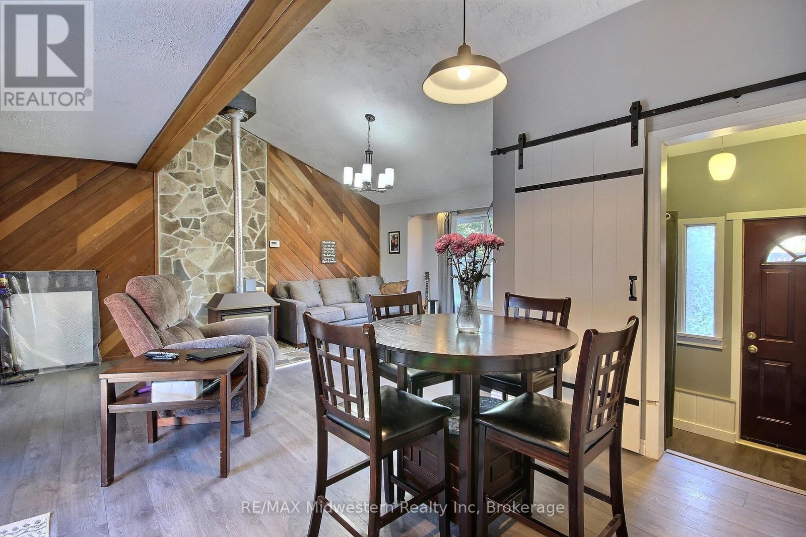 2 Kilberg Court N, North Perth, Ontario  N4W 1P1 - Photo 4 - X12432650