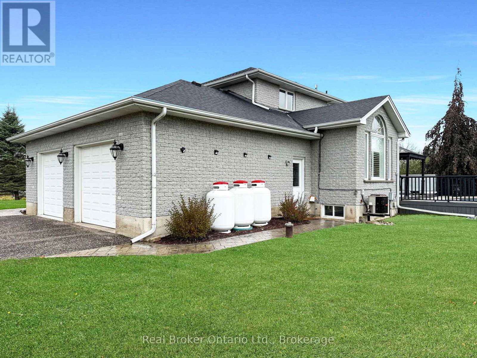 1295 Sheffield Road, North Dumfries, Ontario  N1R 5S2 - Photo 34 - X12432657
