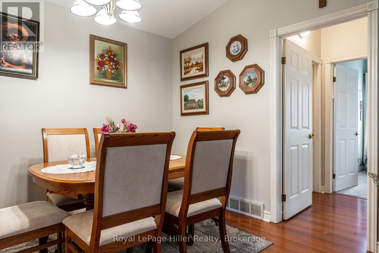8 - 300 John Street S, Stratford, Ontario  N5A 7V5 - Photo 10 - X12432695