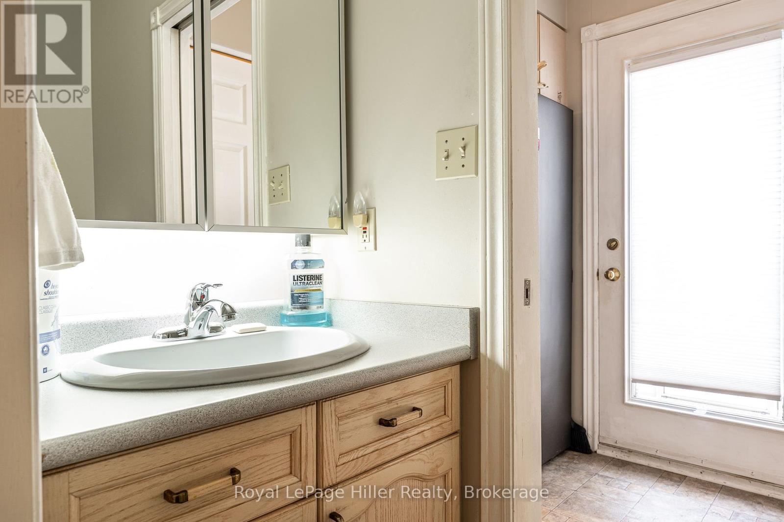 8 - 300 John Street S, Stratford, Ontario  N5A 7V5 - Photo 21 - X12432695