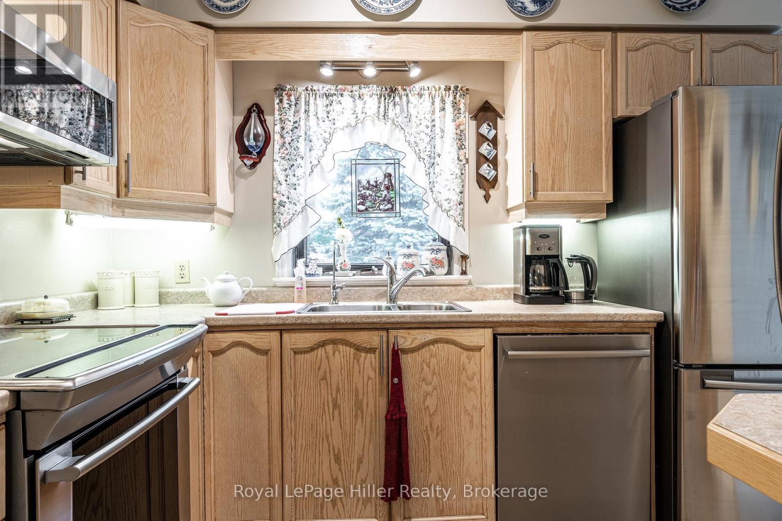8 - 300 John Street S, Stratford, Ontario  N5A 7V5 - Photo 25 - X12432695