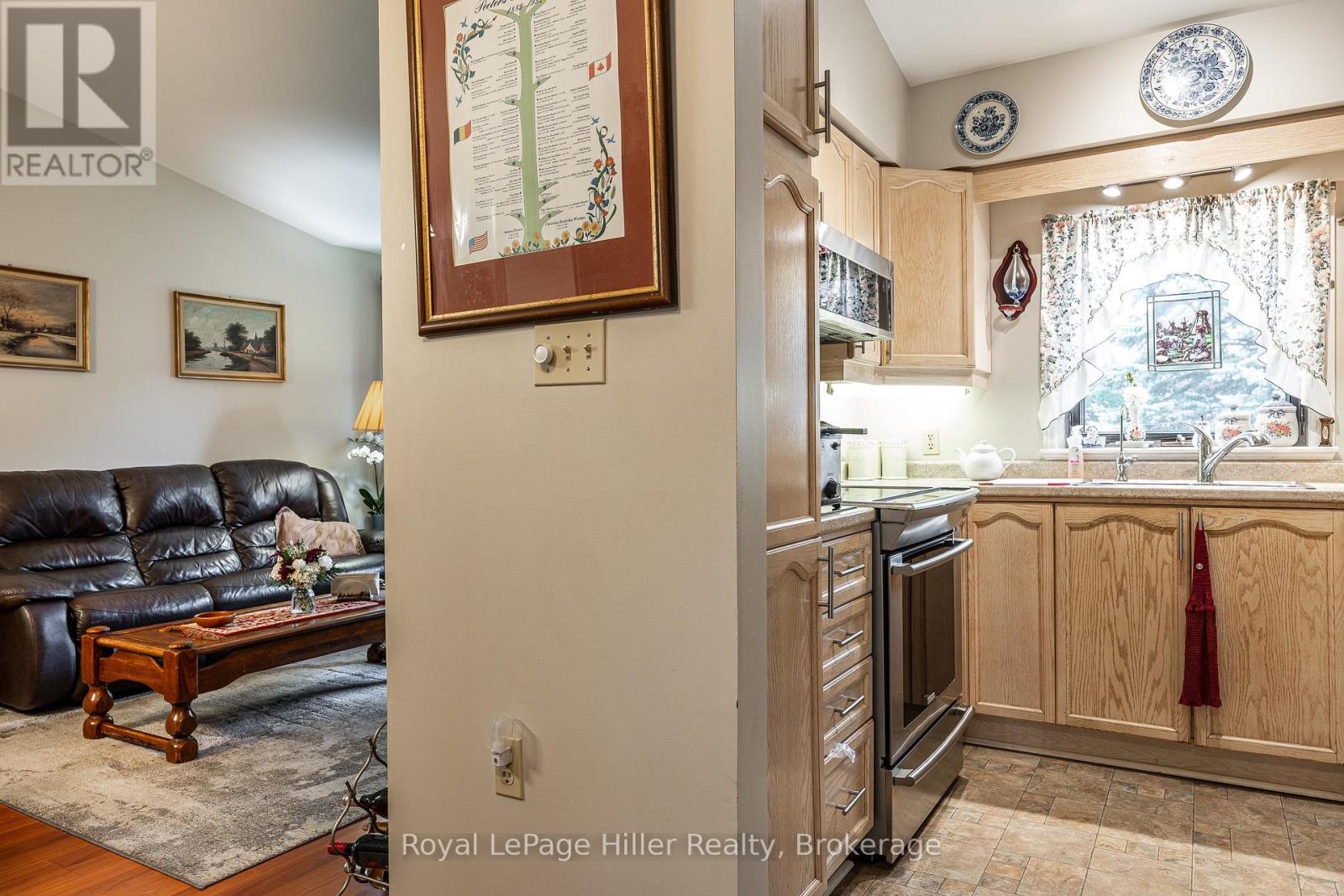8 - 300 John Street S, Stratford, Ontario  N5A 7V5 - Photo 28 - X12432695