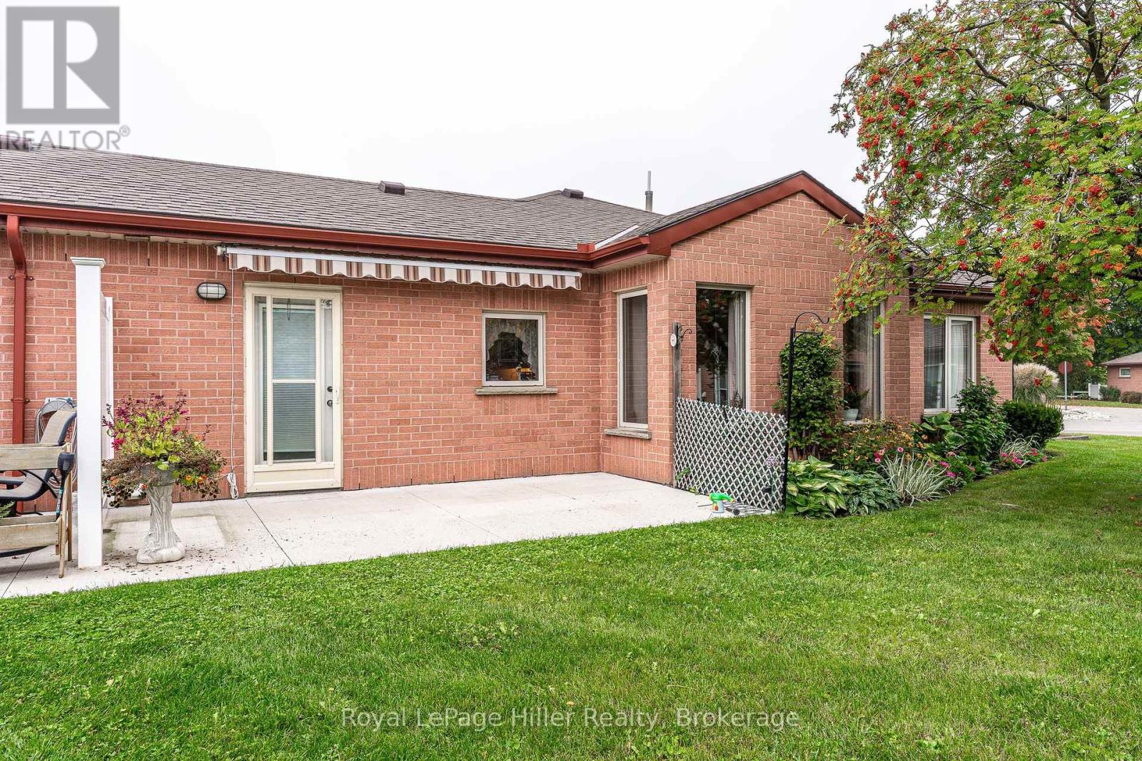 8 - 300 John Street S, Stratford, Ontario  N5A 7V5 - Photo 35 - X12432695