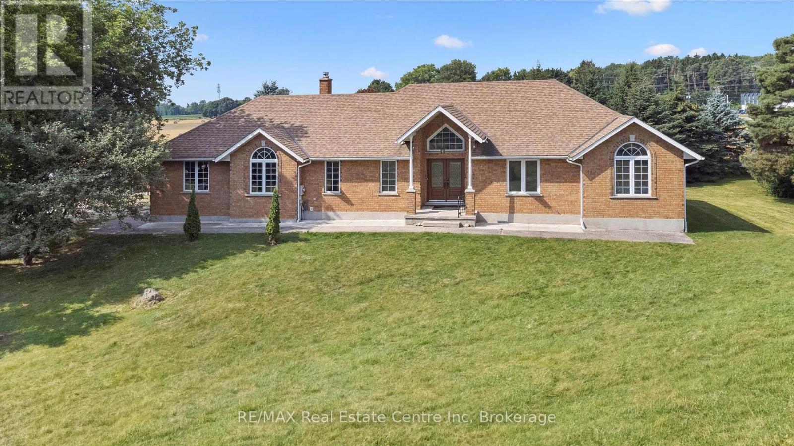 5044 Whitelaw Road, Guelph/eramosa, Ontario  N1H 6J3 - Photo 2 - X12432696